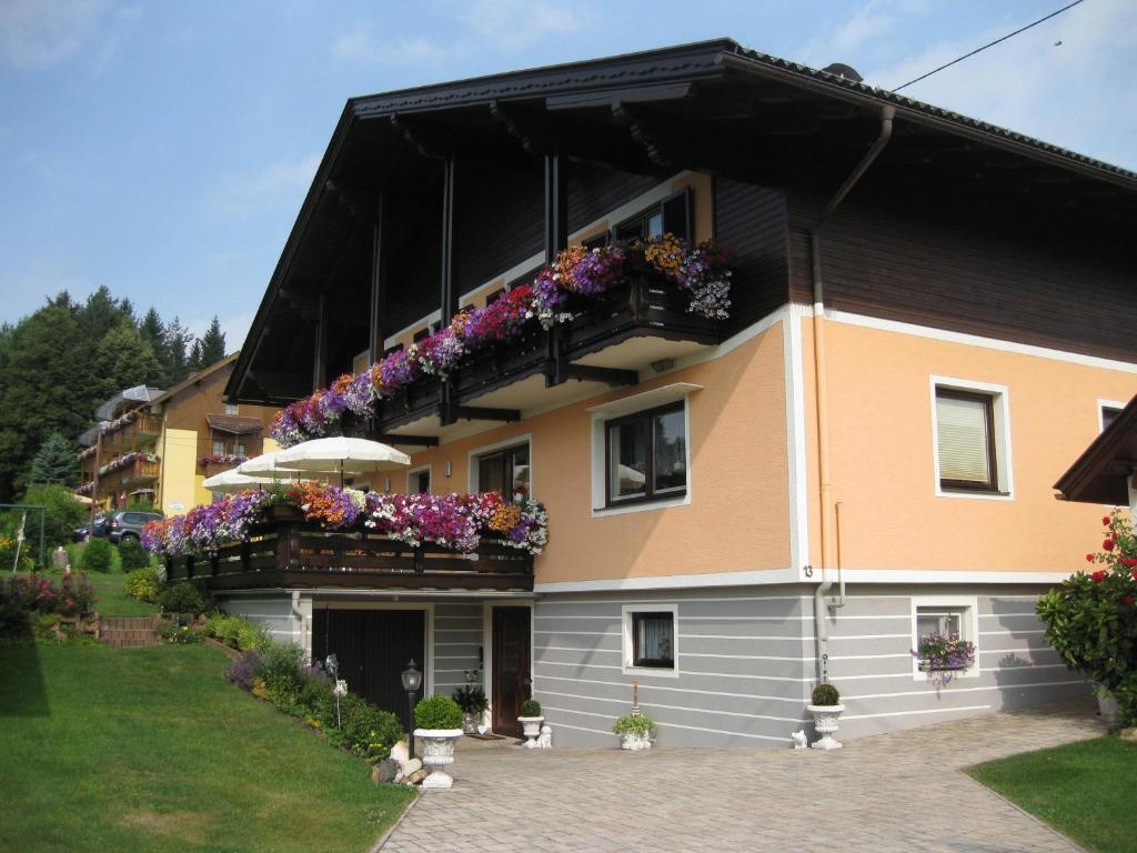 Gaestehaus Stroitz Drobollach am Faakersee Exterior foto