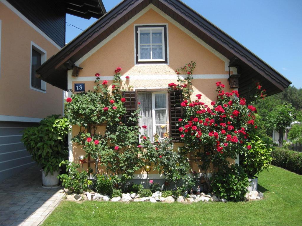 Gaestehaus Stroitz Drobollach am Faakersee Exterior foto